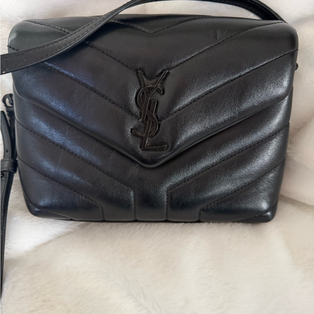 Saint Laurent Toy Loulou Black leather, black monogram